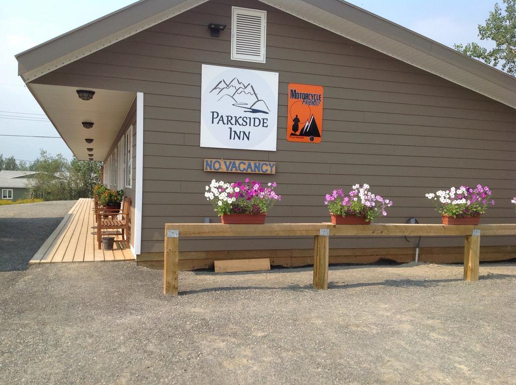 Parkside Inn Haines Junction Exterior foto
